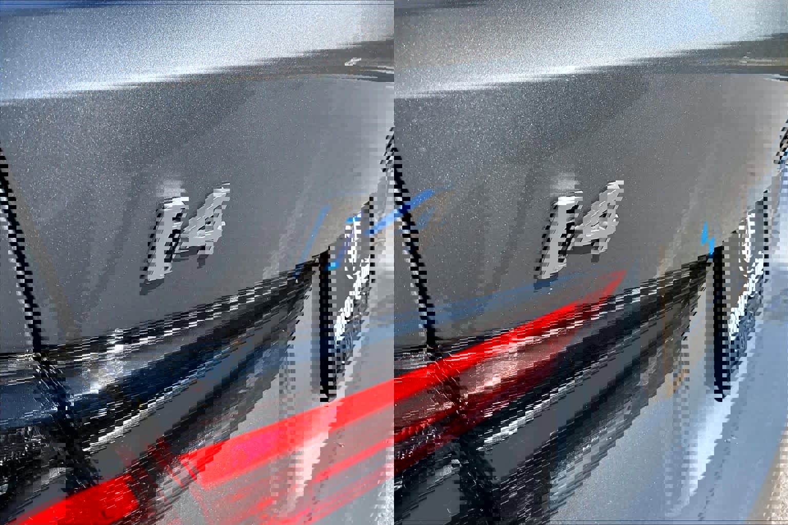 Certified 2023 BMW i4 eDrive35 image 32