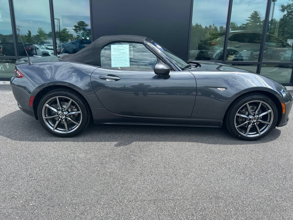 Used 2016 MAZDA MX-5 Miata Grand Touring RWD image 3