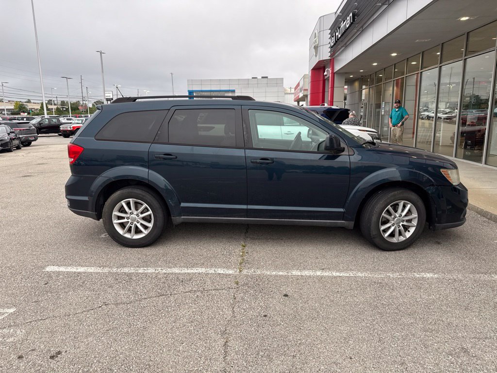 Used 2013 Dodge Journey SXT w/ Flexible Seating Group FWD image 4