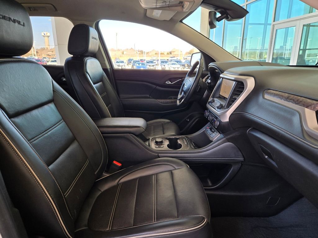 Used 2023 GMC Acadia Denali FWD image 27