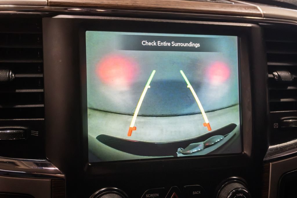Used 2018 RAM 1500 Laramie AWD/4WD image 19