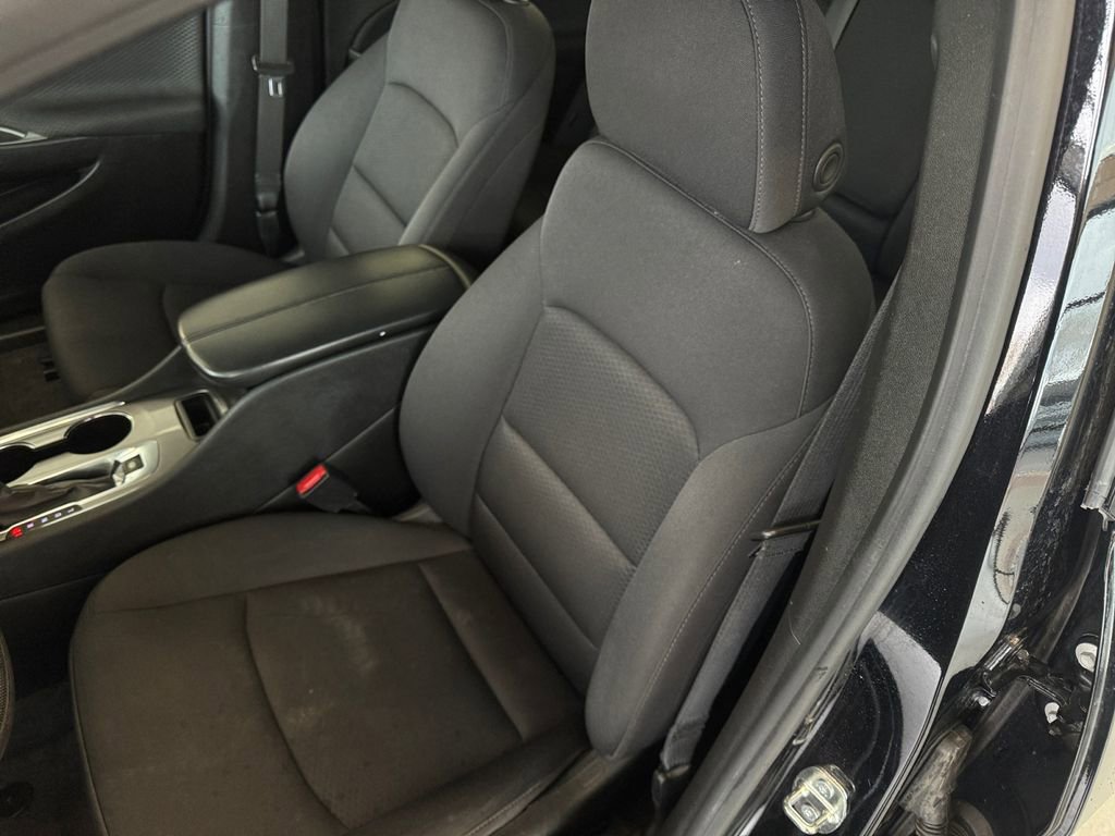 Used 2023 Chevrolet Malibu LT image 8