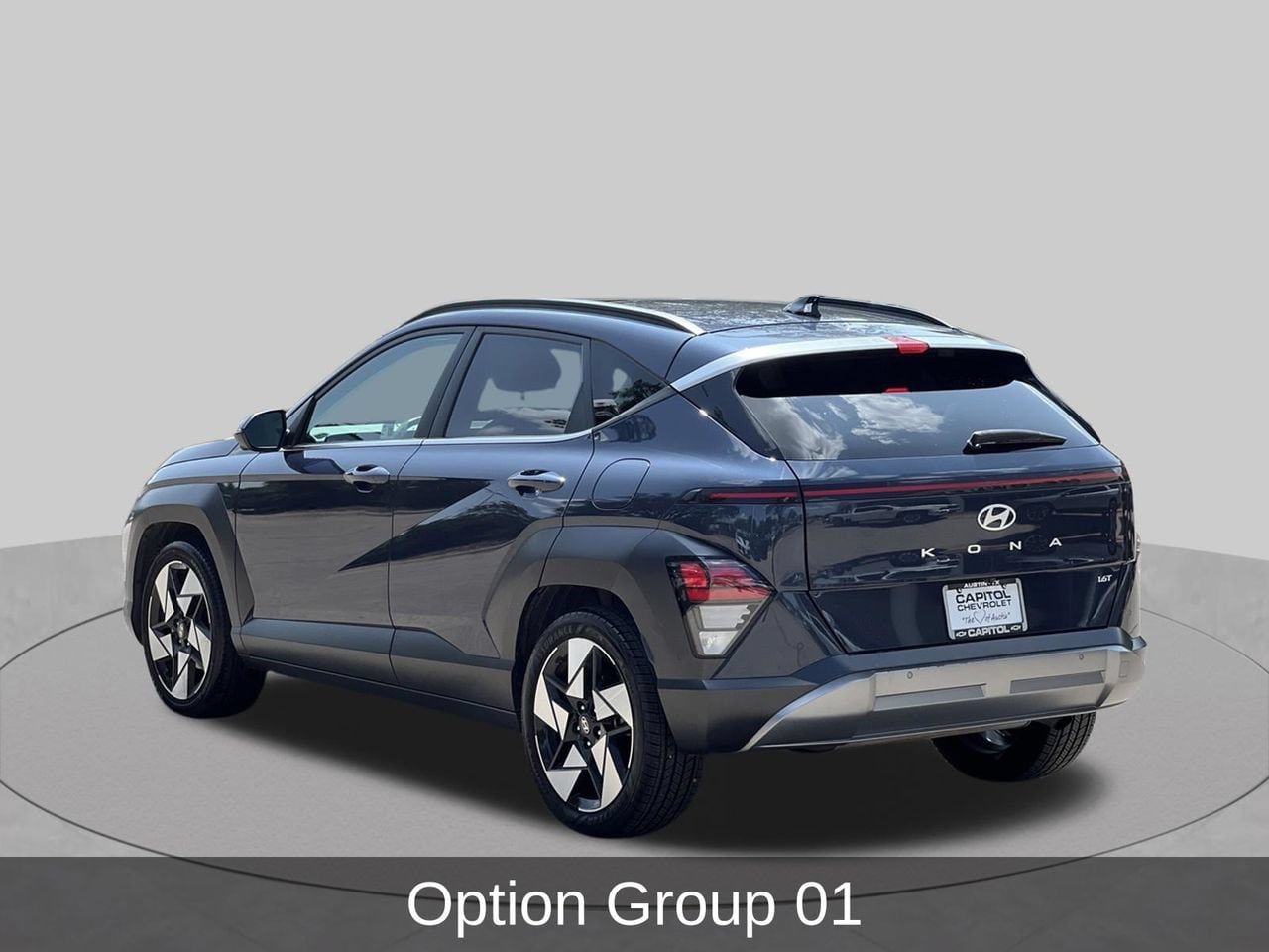 Used 2024 Hyundai Kona Limited FWD image 3