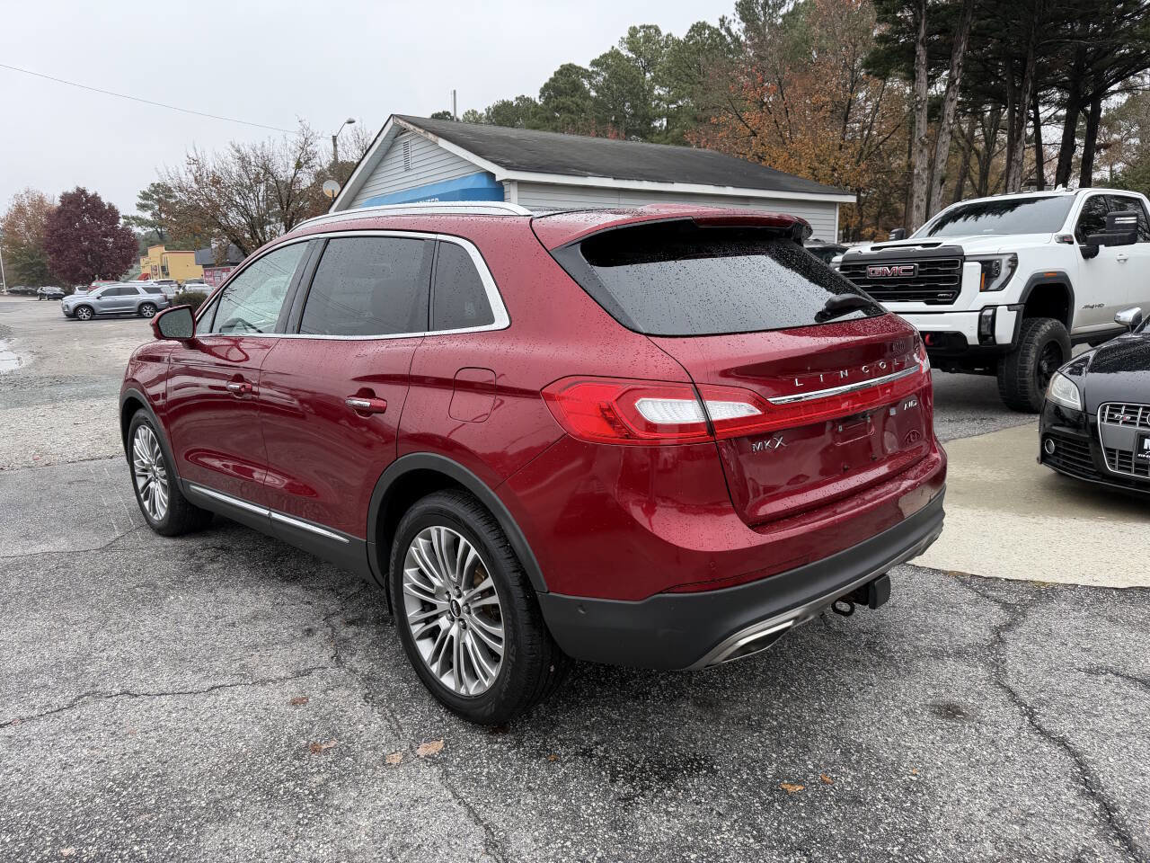 Used 2018 Lincoln MKX Reserve w/ Driver Assistance Package image 4
