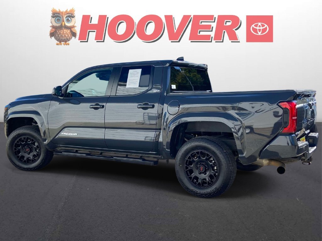 Used 2024 Toyota Tacoma SR5 AWD/4WD image 5