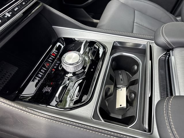 New 2026 Jeep Grand Wagoneer Limited AWD/4WD image 27