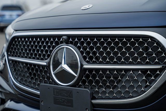 New 2026 Mercedes-Benz E 350 4MATIC Sedan image 12