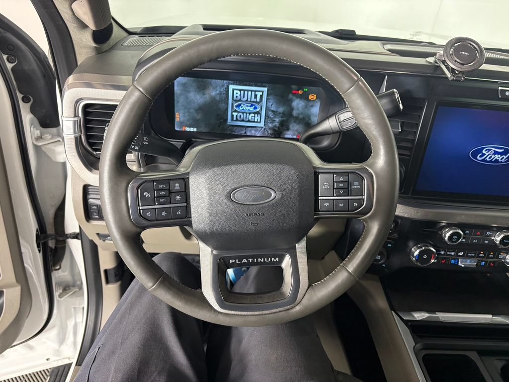 Used 2025 Ford F350 Platinum w/ Platinum Plus Package AWD/4WD image 16