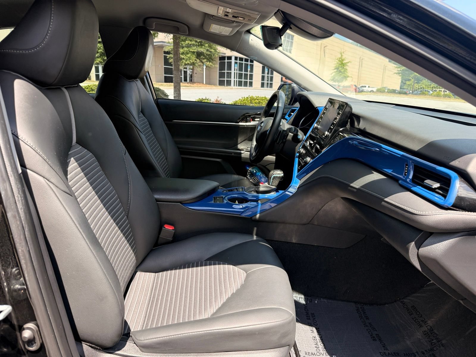 Used 2023 Toyota Camry SE w/ Cold Weather Package FWD image 35