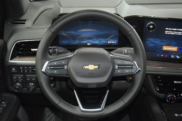 New 2026 Chevrolet Suburban Premier image 35