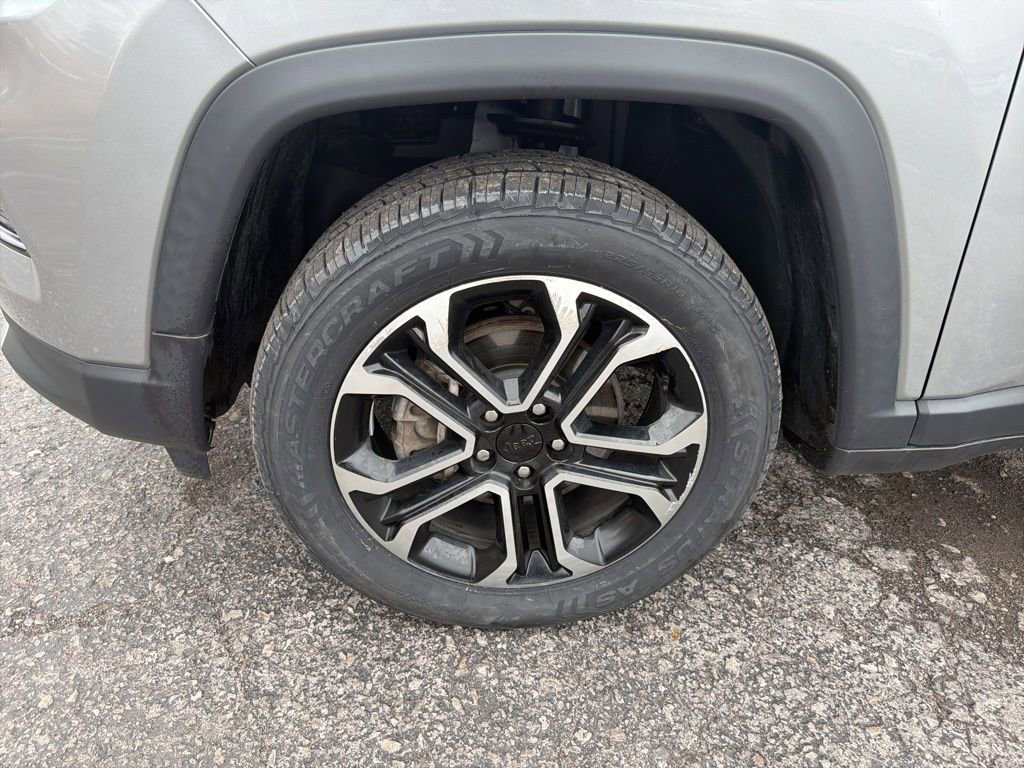 Certified 2022 Jeep Compass Limited image 30