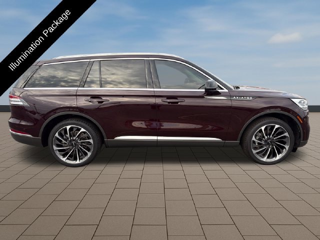Certified 2024 Lincoln Aviator Reserve w/ Equipment Group 201A AWD/4WD image 8