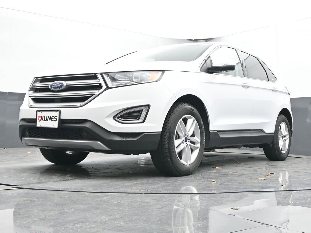 Used 2017 Ford Edge SEL w/ Equipment Group 201A AWD/4WD image 46