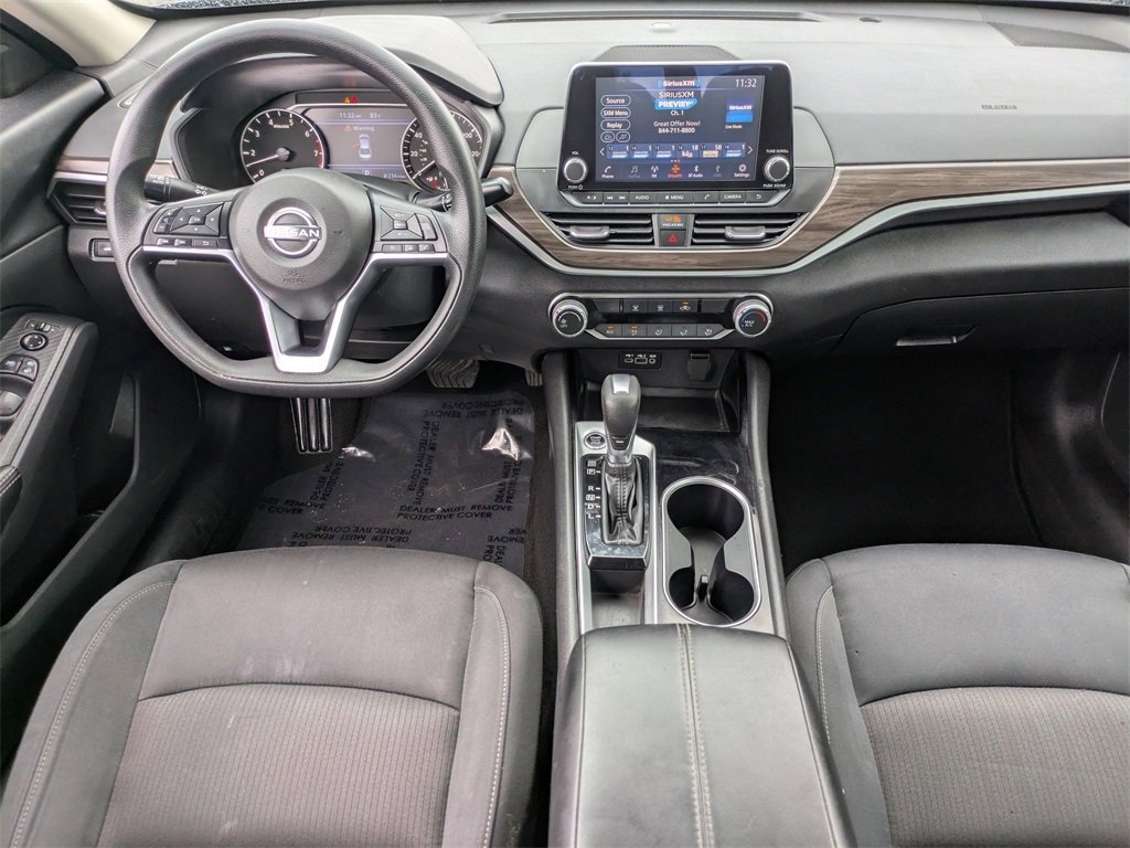Used 2024 Nissan Altima 2.5 SV image 13