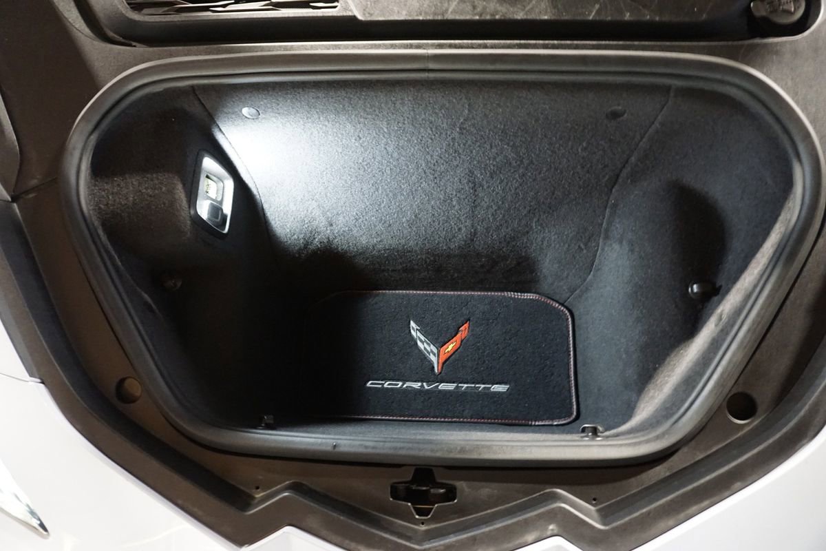 Used 2021 Chevrolet Corvette Stingray Preferred Cpe w/ Z51 Performance Package image 23