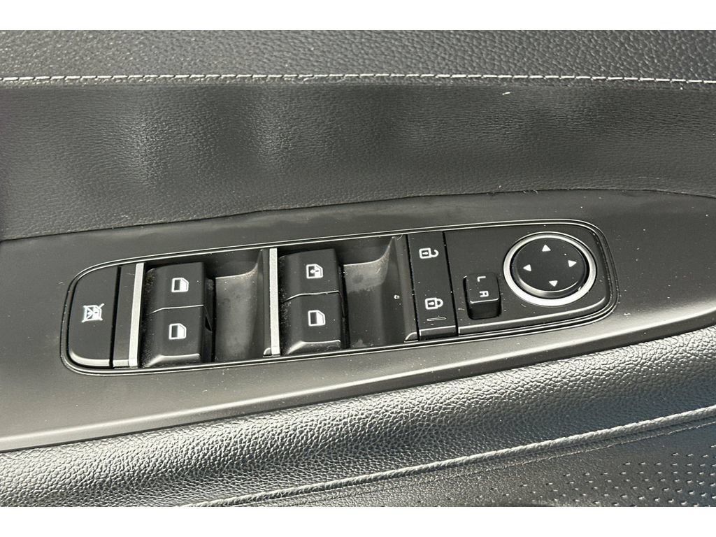 Used 2023 Kia Forte GT-Line w/ GT-Line Premium Package FWD image 12
