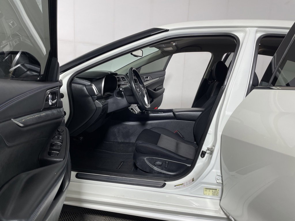 Used 2019 Nissan Maxima 3.5 S w/ Floor Mat Group image 16