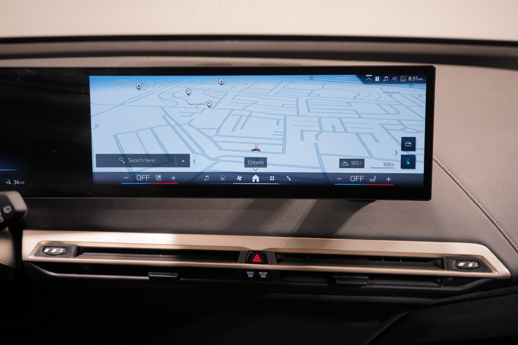 Used 2024 BMW iX xDrive50 AWD/4WD image 18