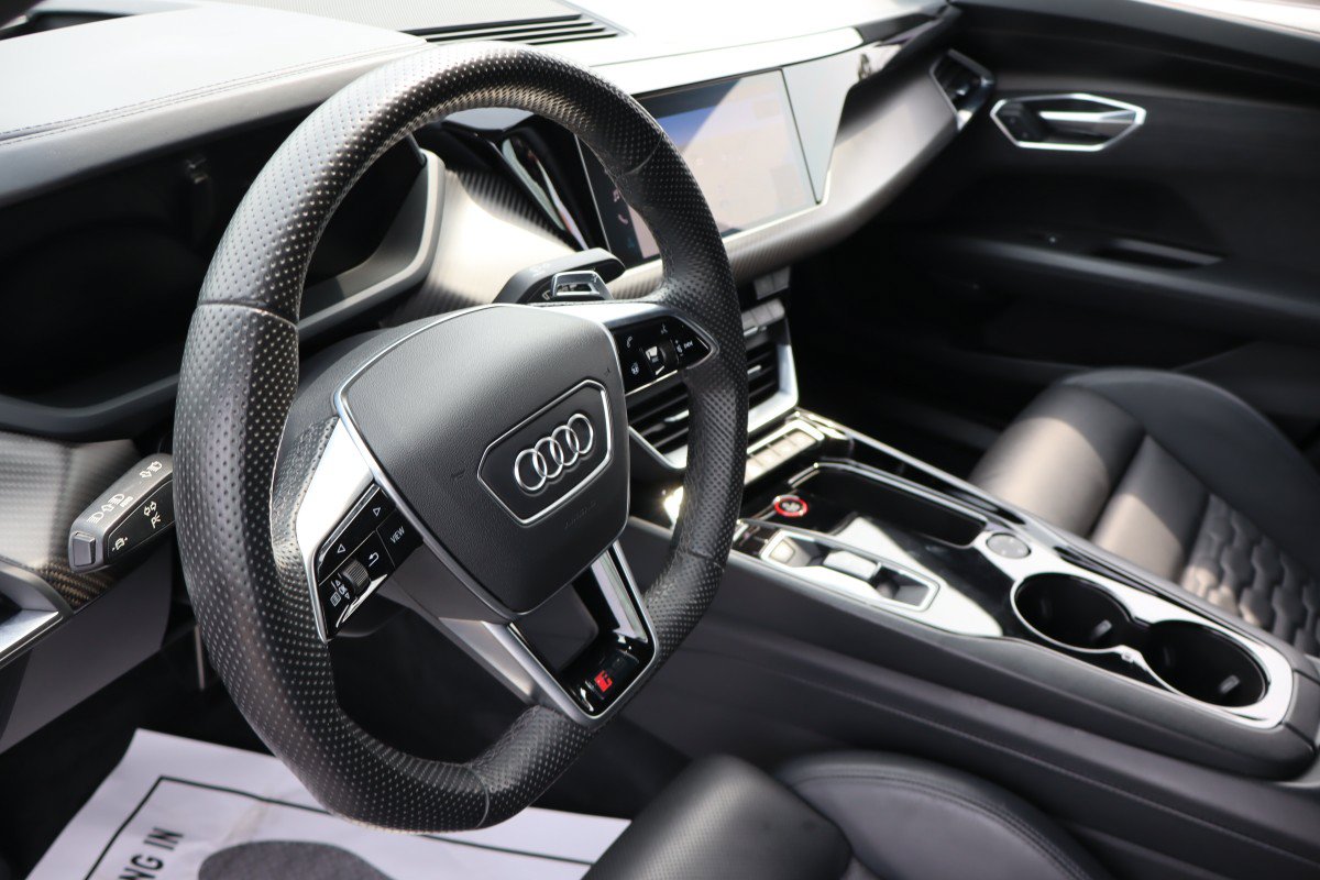 Used 2023 Audi RS e-tron GT w/ Carbon Performance Package AWD/4WD image 12