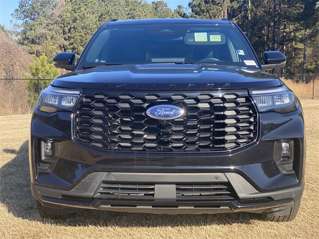 Used 2025 Ford Explorer ST-Line image 11