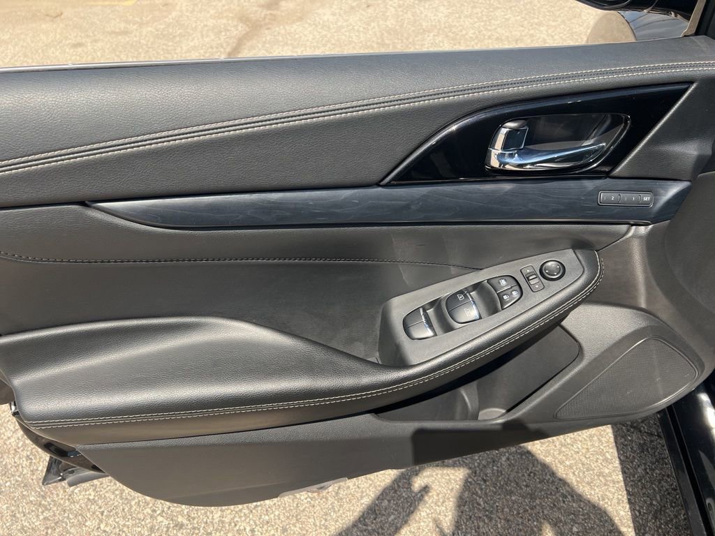 Certified 2023 Nissan Maxima Platinum w/ Sport Mat Group FWD image 7
