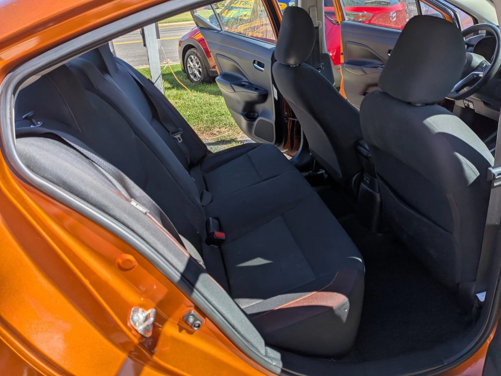 Used 2021 Nissan Versa SR w/ Convenience Package FWD image 33