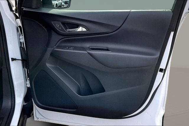Used 2024 Chevrolet Equinox LT FWD image 27
