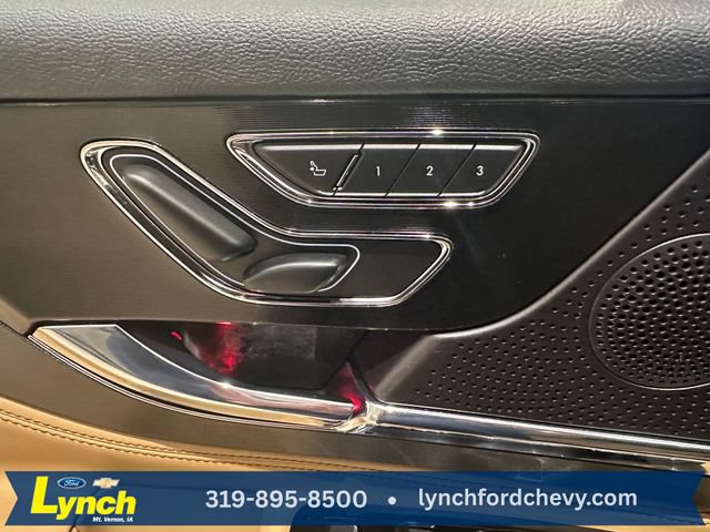 Used 2023 Lincoln Corsair Reserve w/ Equipment Group 201A AWD/4WD image 8