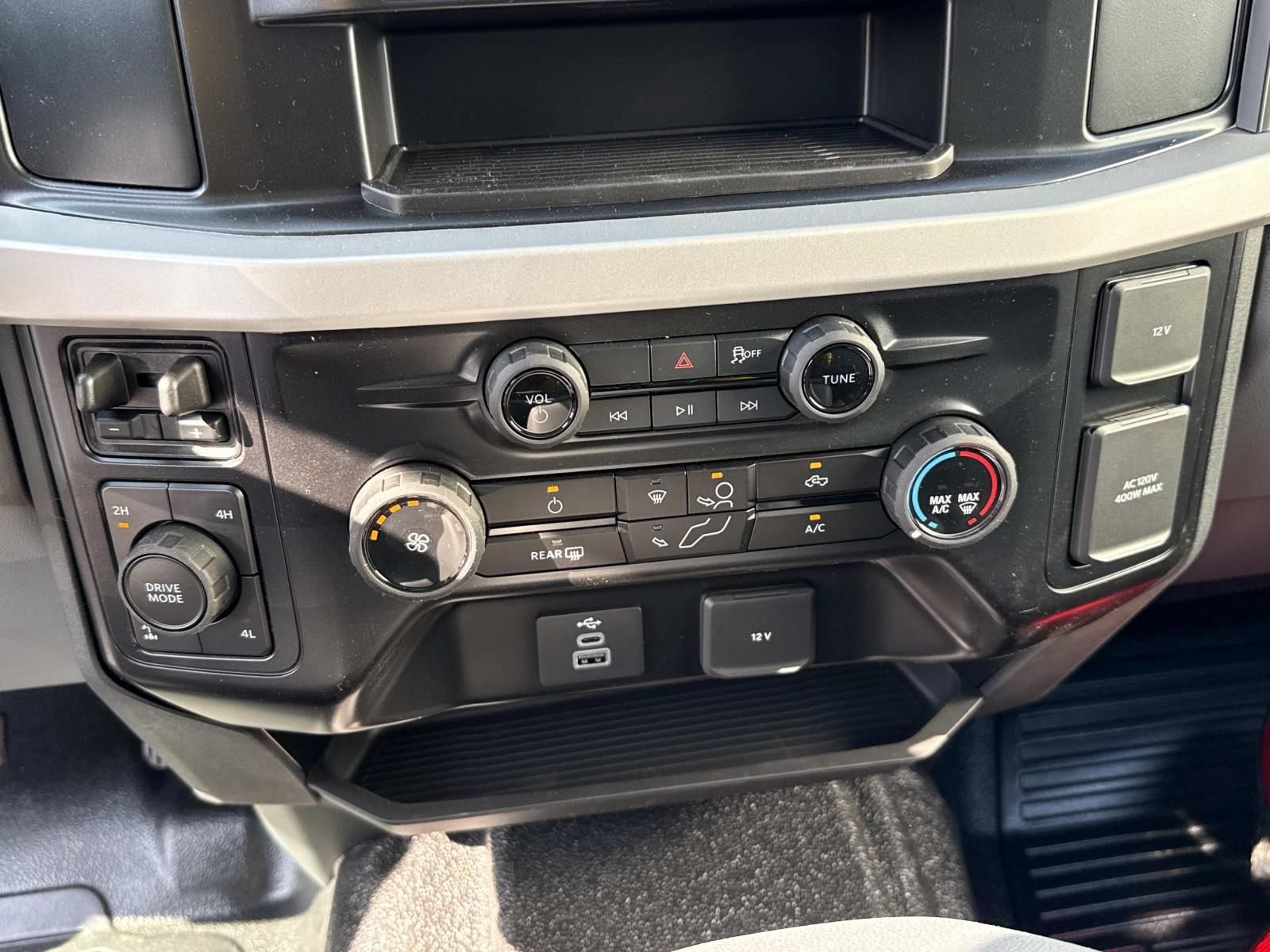 New 2026 Ford F350 XL w/ XL Chrome Package AWD/4WD image 17