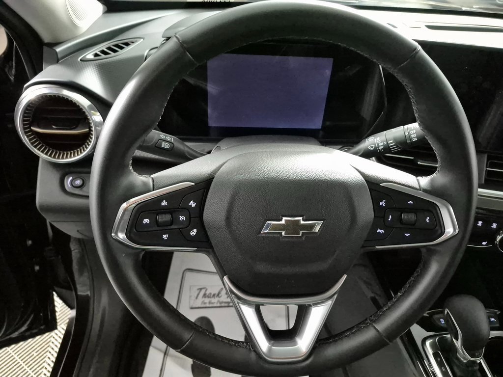 Certified 2024 Chevrolet Trax ACTIV w/ Driver Confidence Package image 11