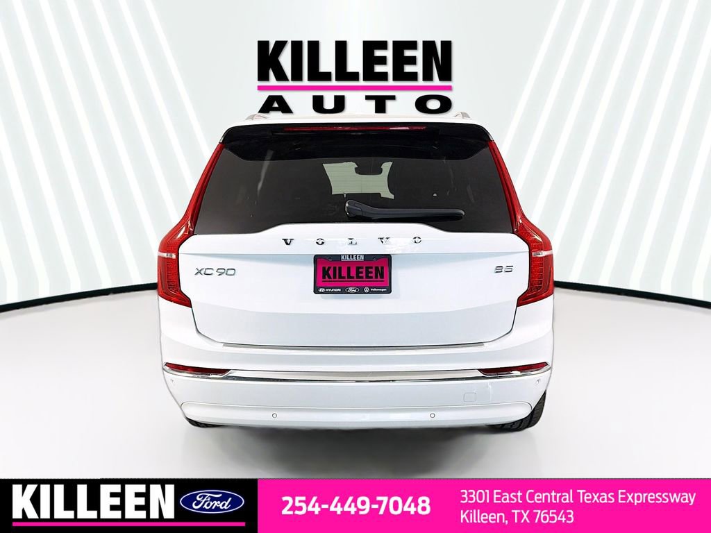 Used 2024 Volvo XC90 B5 Core w/ Protection Package Premier image 7