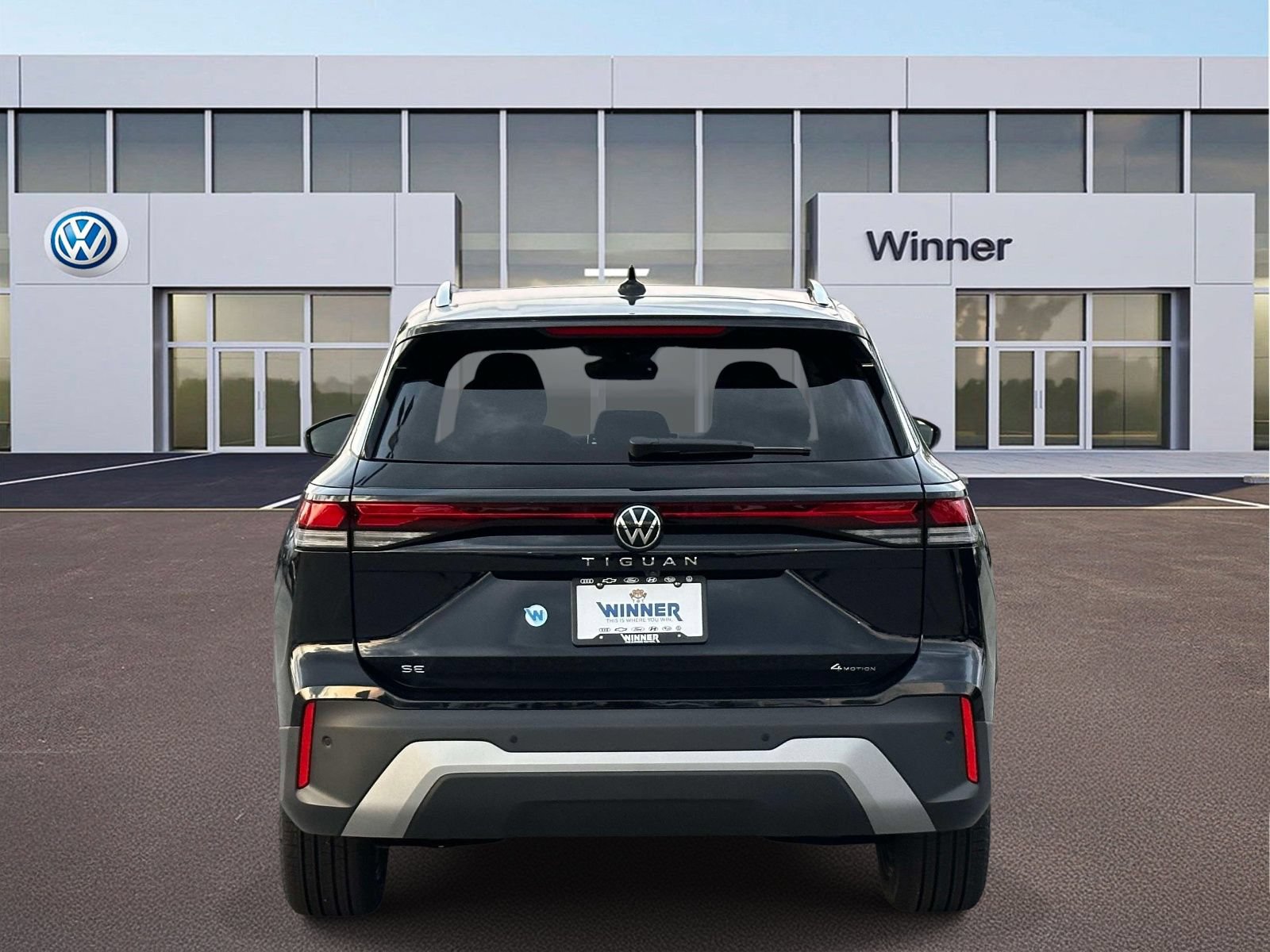 New 2026 Volkswagen Tiguan SE AWD/4WD image 4