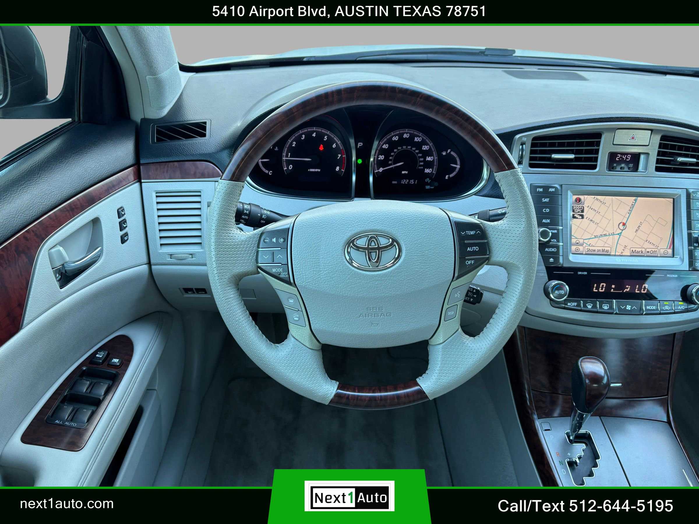 Used 2012 Toyota Avalon Limited image 20