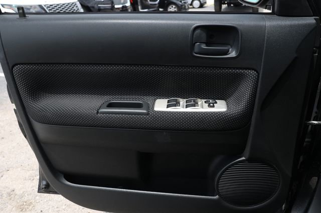 Used 2004 Scion xB FWD image 39