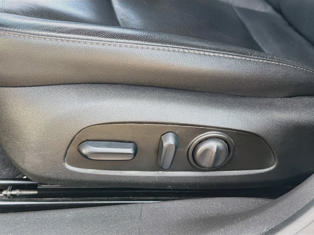 Used 2024 Chevrolet Malibu LT FWD image 13
