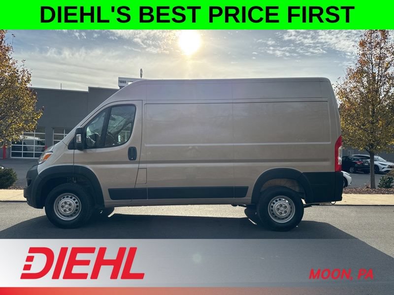 New 2026 RAM ProMaster 2500 w/ Convenience Group FWD image 4