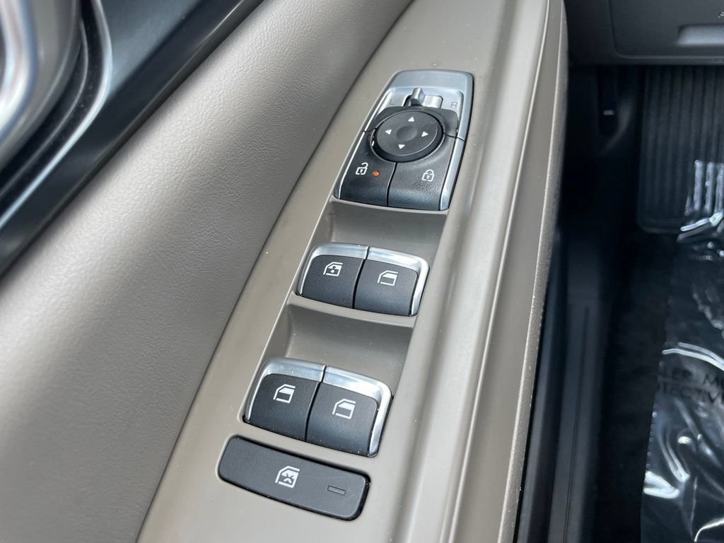 Used 2026 Kia Carnival LXS FWD image 25