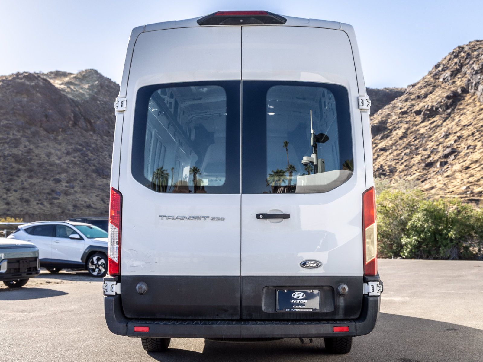 Used 2020 Ford Transit 250 148 High Roof Extended RWD image 5