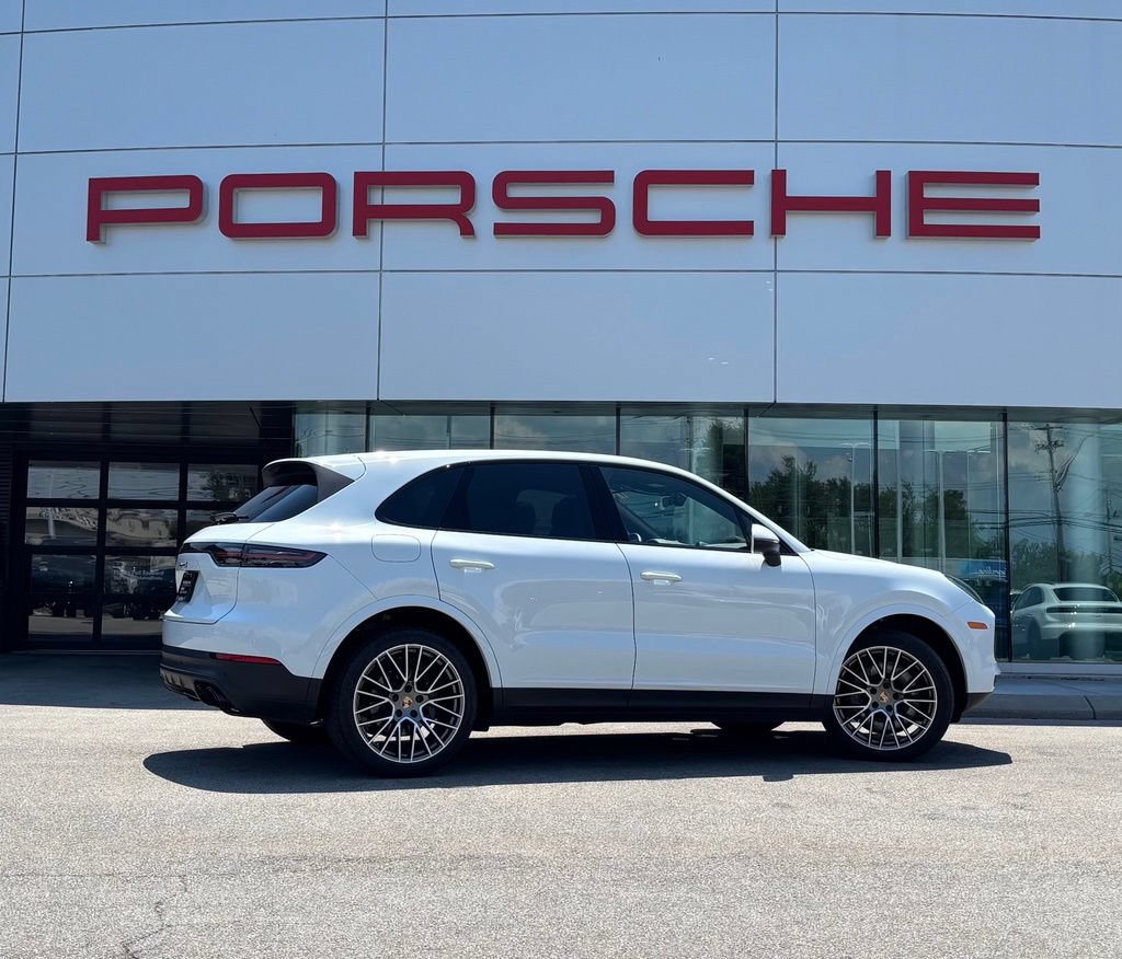 Certified 2023 Porsche Cayenne S Platinum AWD/4WD image 14