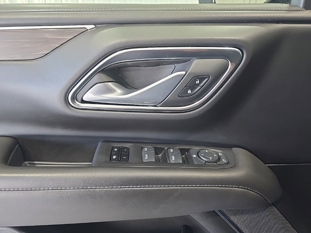 Used 2024 Chevrolet Suburban LT image 13