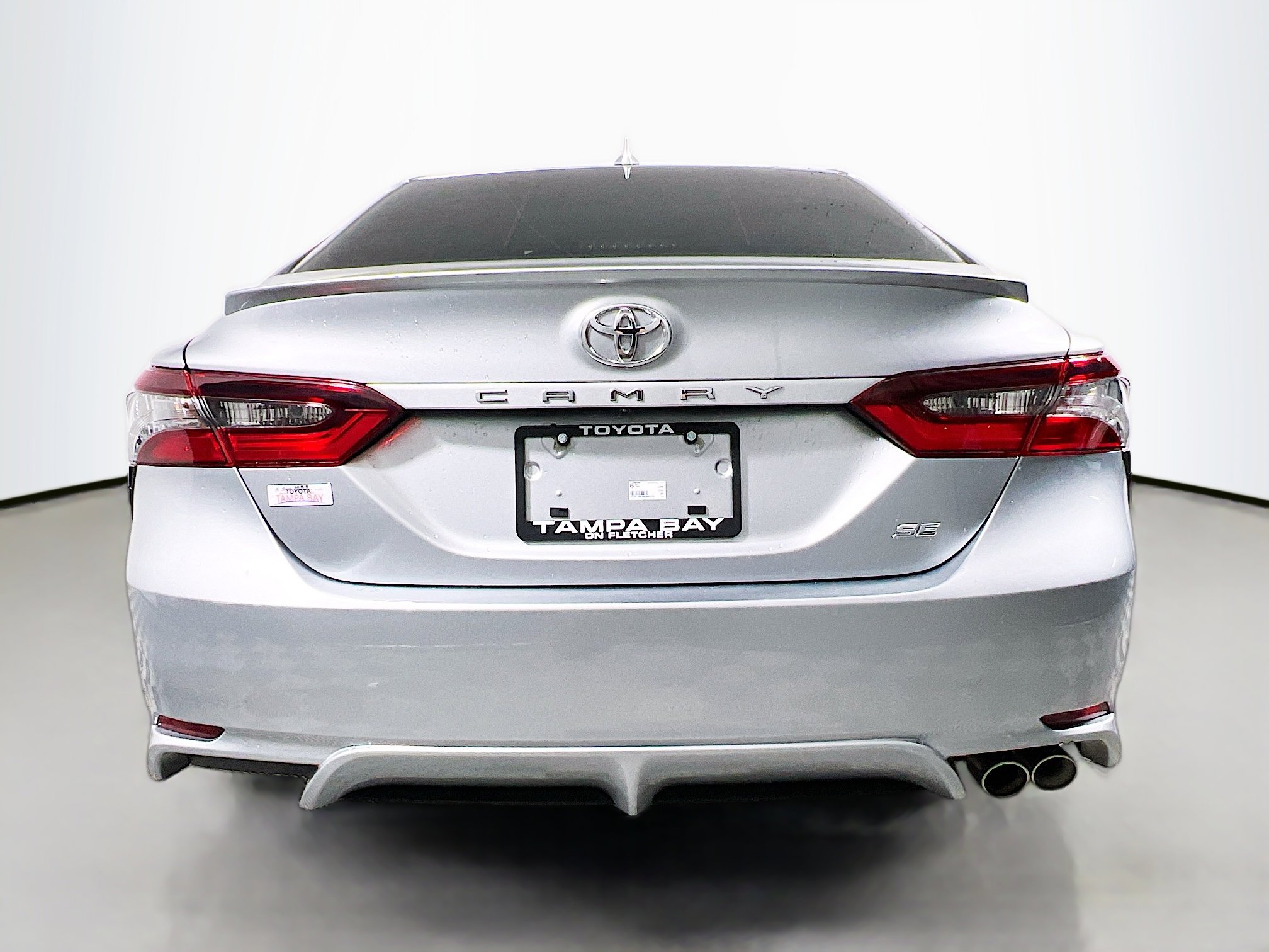 Used 2024 Toyota Camry SE image 6