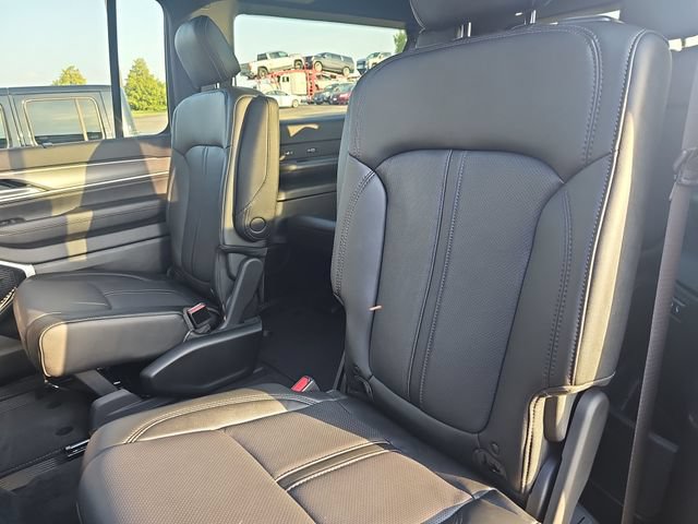 New 2026 Jeep Grand Wagoneer L Limited AWD/4WD image 38