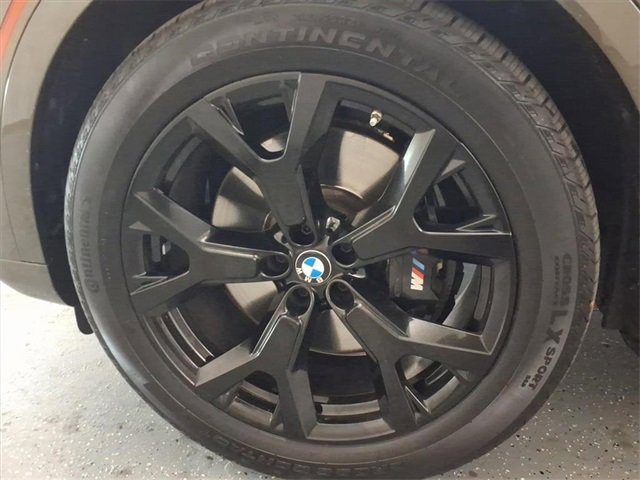 Certified 2022 BMW X7 xDrive40i w/ Premium Package image 9