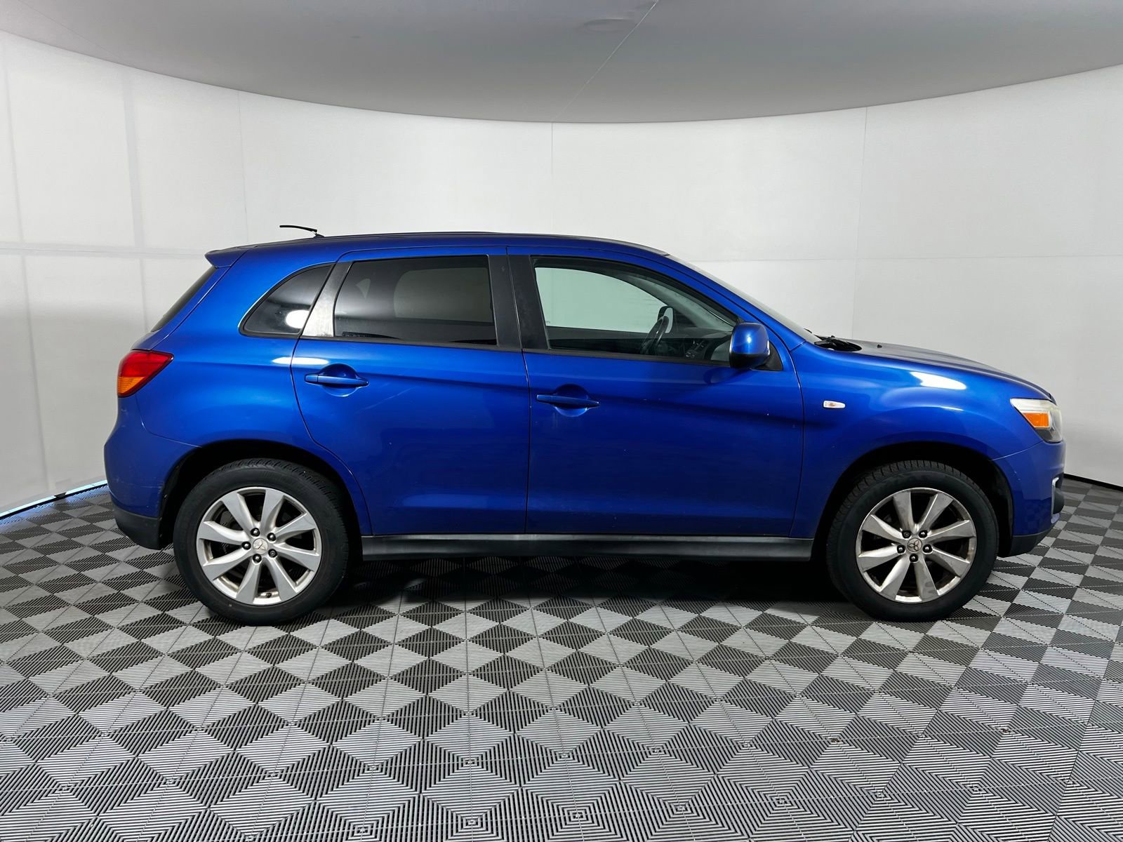Used 2015 Mitsubishi Outlander Sport ES FWD image 4