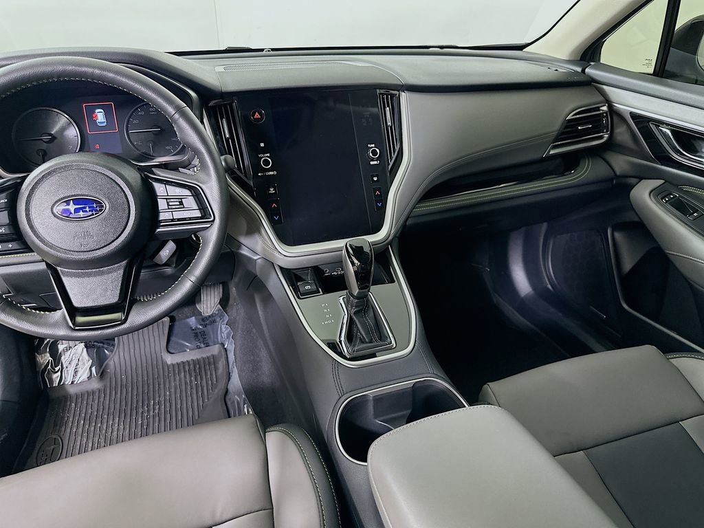 Used 2025 Subaru Outback Onyx Edition image 19