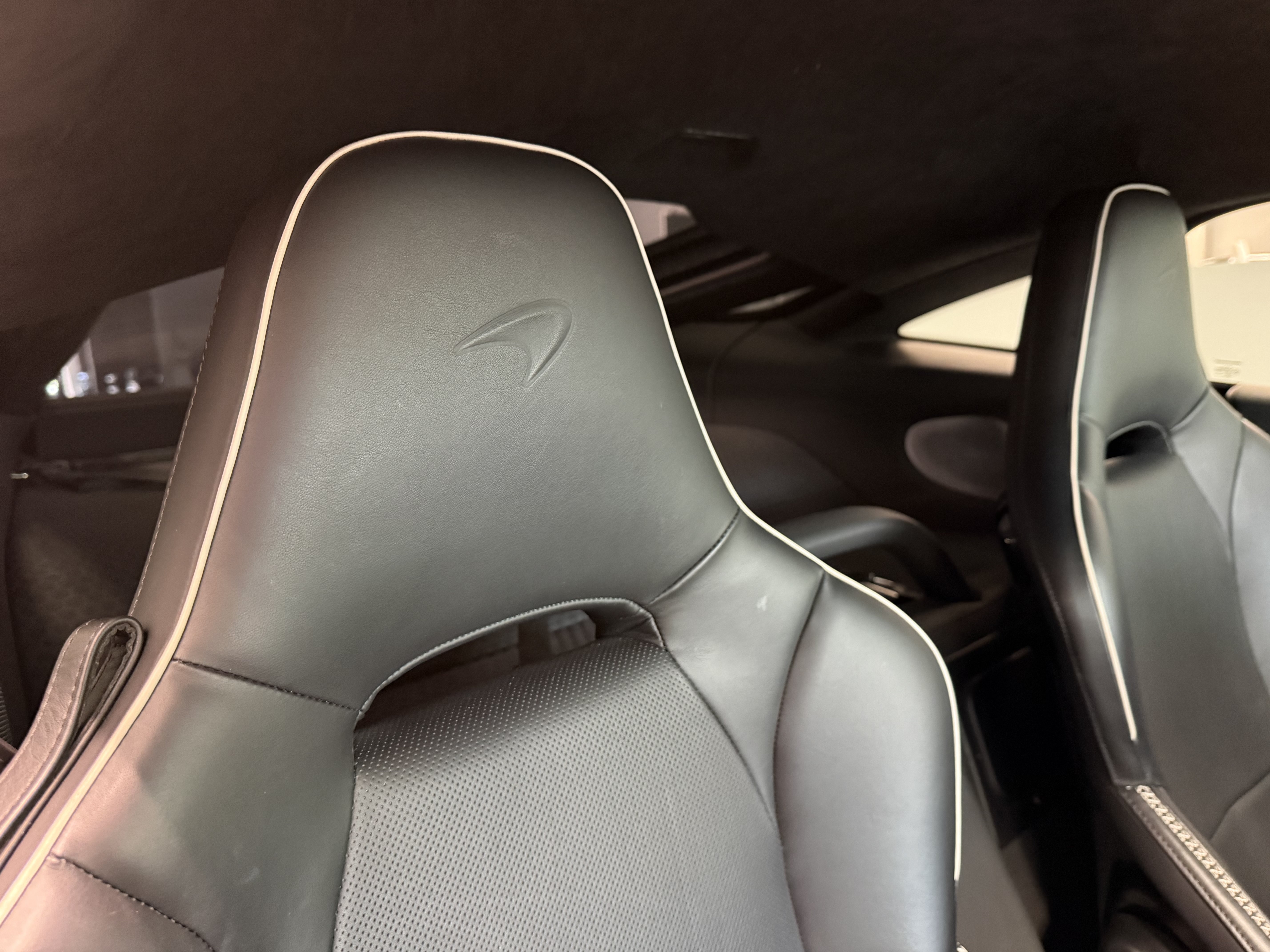 Used 2023 McLaren GT RWD image 8
