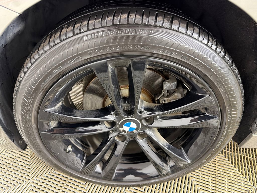 Used 2016 BMW 328i xDrive Sedan AWD/4WD image 13