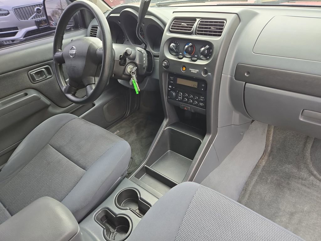 Used 2002 Nissan Frontier XE image 21