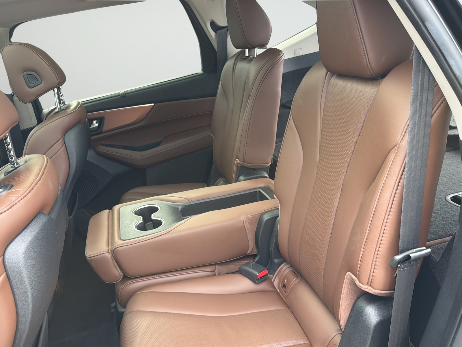 Used 2024 Acura MDX w/ Technology Package FWD image 38