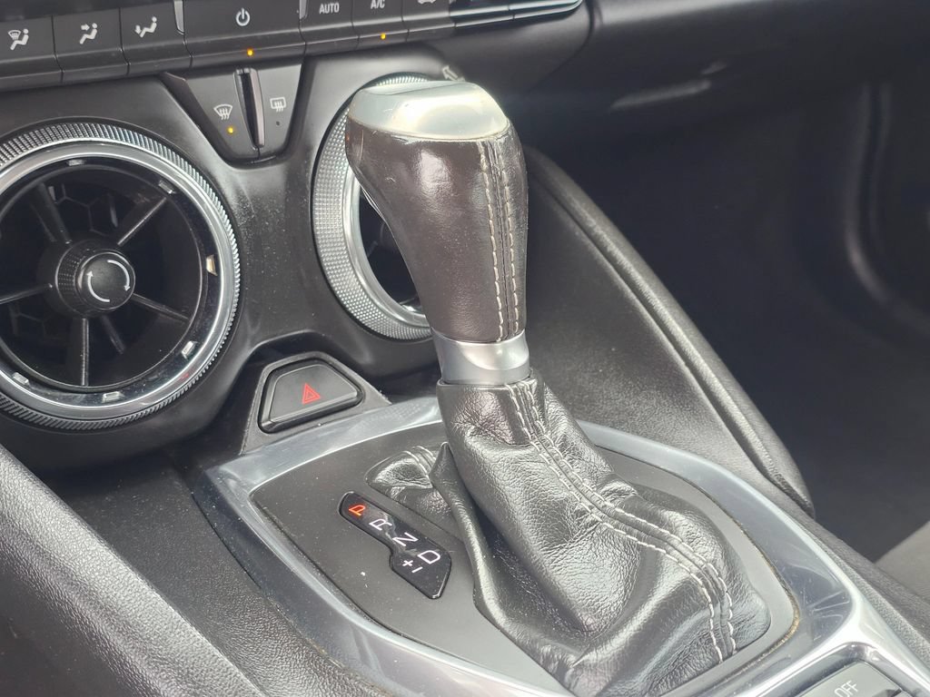 Used 2019 Chevrolet Camaro LT RWD image 31